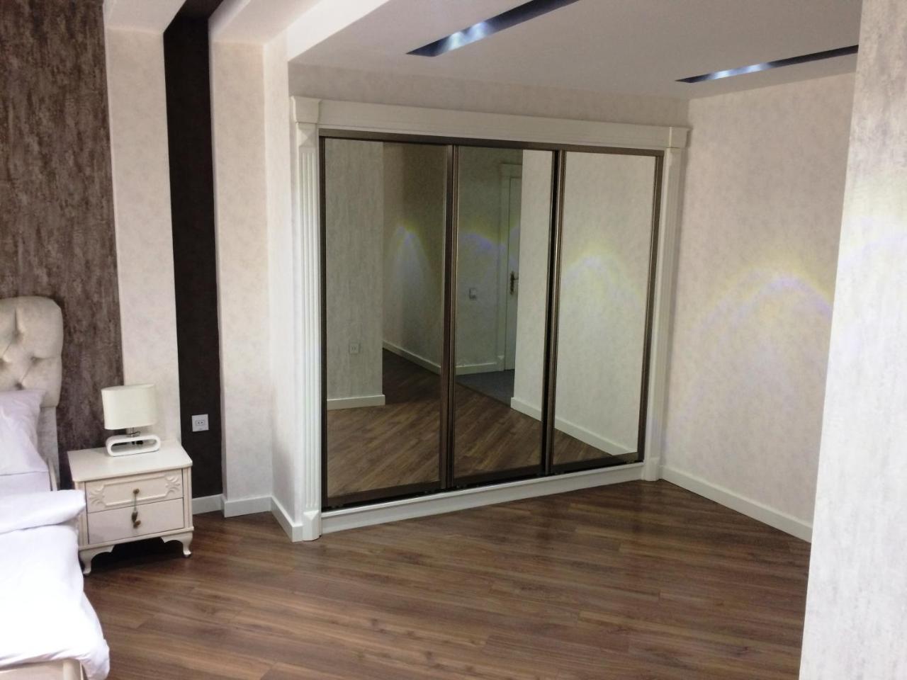 Park Azure Apartment Deluxe 2 Bedroom Baku Ngoại thất bức ảnh