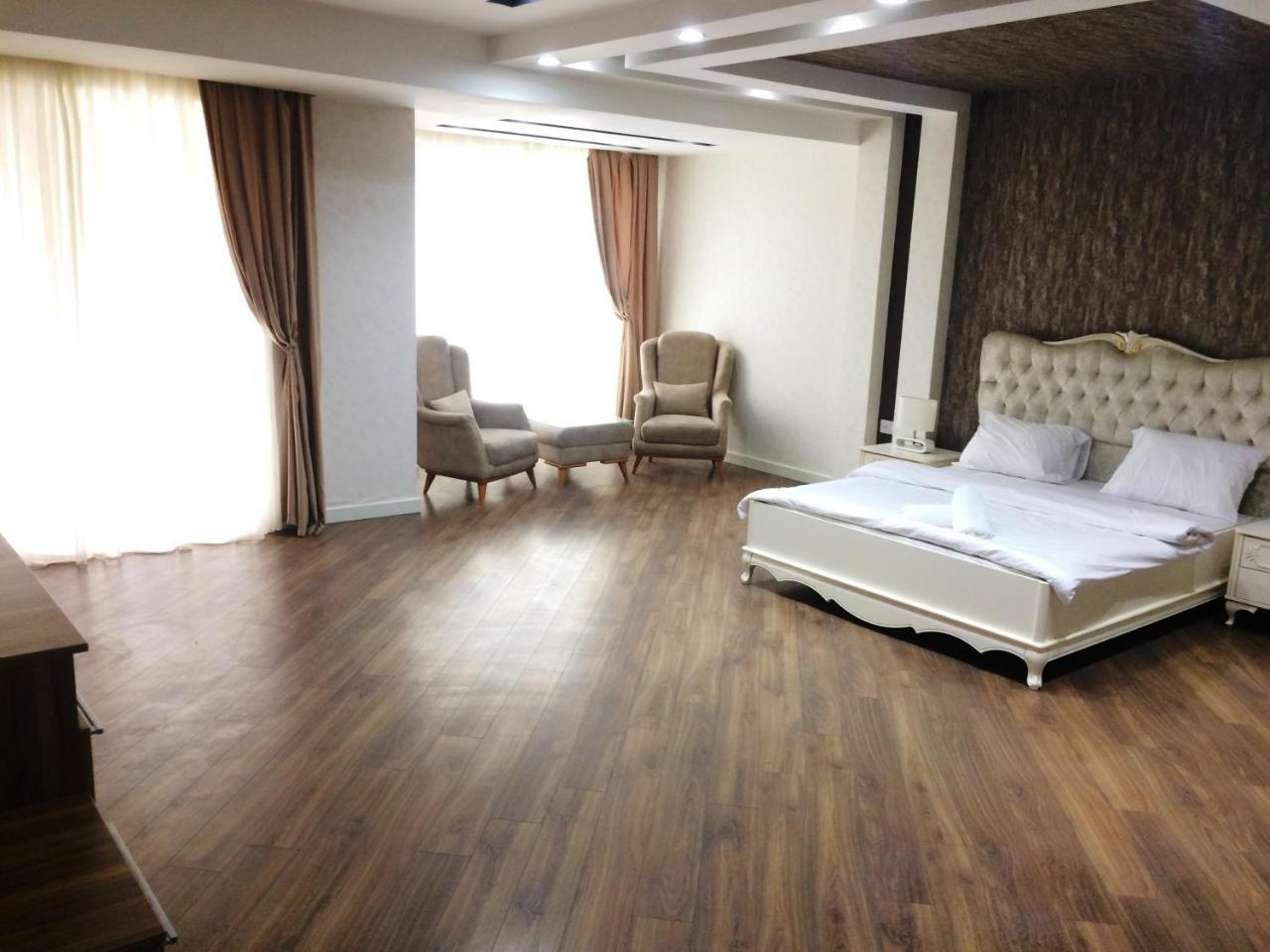 Park Azure Apartment Deluxe 2 Bedroom Baku Ngoại thất bức ảnh